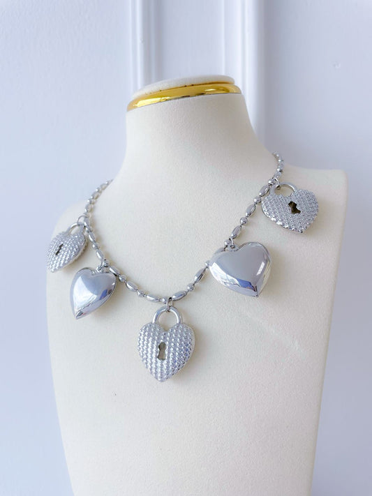 Collar Alek
